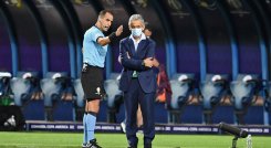 El técnico de Colombia, Reinaldo Rueda, tendrá a su disposición a todos sus efectivos ya que recupera a Mateus Uribe y Luis Díaz, ausentes en la derrota frente a Perú por sanción. / Foto: AFP 