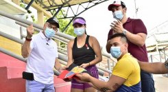 La tenista María Camila Osorio Serrano y el basquetbolista de silla de ruedas  Joan Vargas son las abanderados de los Olímpicos por el departamento.