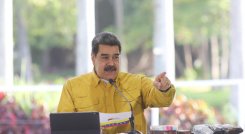 "Hemos descubierto dos casos, los dos venidos del exterior", indicó Maduro en la televisión estatal VTV. / Foto: AFP