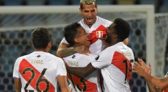 , Perú jugará con el vencedor del duelo que disputaban esta noche en Rio de Janeiro Brasil y Chile. / Foto: AFP