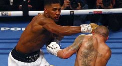El boxeador británico Anthony Joshua, de la categoría de los pesos pesados, perdió sus tres cinturones mundiales. 