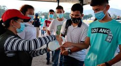 El corredor humanitario empezó a funcionar desde hoy por los puentes internacionales./Foto Cortesía