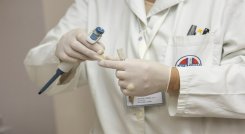 Los médicos acuden a la tecnología.