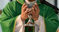 Sacerdote en el Tolima hace comentario homofóbico y se vuelve tendencia