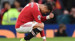 Cristiano Ronaldo no puede esconder su descosuelo tras la goleada sufrida ante el Liverpool.