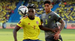 Duván Zapata, delantero de la Selección Colombia.