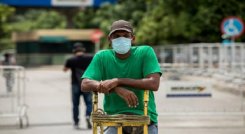 Los carretilleros de la frontera./Foto: ElColombiano