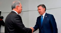 “Estoy dispuesto a estrechar la mano de Uribe, el país lo necesita”, Santos