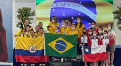 La selección de gimnasia rítmica AC2 de Colombia obtuvo su primera medalla de en la modalidad de tríos con aros.