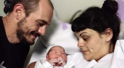 Diego Armando Amado, el niño que nació este jueves en Argentina.