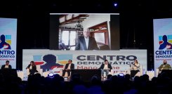 El exsenador Álvaro Uribe en su corta intervención desde su finca en Rionegro, Antioquia, ante la convención. /Colprensa