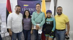 Lista de la Coalición Centro Esperanza a la Cámara por Norte./Foto Jorge Gutiérrez La Opinión