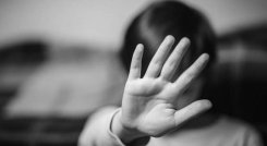 Maltrato infantil.