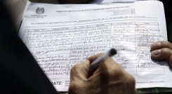 Las firmas se han convertido en la opción para participar en las elecciones de 2022./Foto Archivo La Opinión