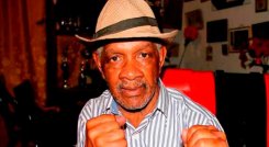 Bernardo Caraballo se caracterizó por un estilo de boxeo rápido, elegante y con bastante movimiento. 