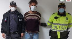 Brayan Durán Rojas habría golpeado en repetidas oportunidades la cabeza a su madre con un ladrillo que llevaba en una maleta. / Foto: Colprensa