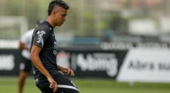 Víctor Cantillo, de 28 años, vuelve a estar en una convocatoria de la Selección Colombia.