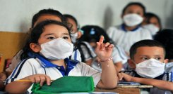Niños con tapabocas