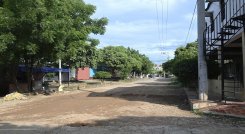 Hay algunas calles en la parte alta del barrio que tampoco cuentan con iluminación./ Foto: Jorge Gutiérrez/La Opinión