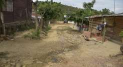 El asentamiento, que está conformado por unas 370 familias, está ubicado a un costado del anillo vial, en el occidente de Cúcuta. / Fotos: Pablo Castillo/La Opinión