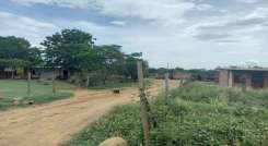 En la vereda no pueden pavimentar las vías, hasta que no instalen el alcantarillado. /Fotos: Cortesía/La Opinión