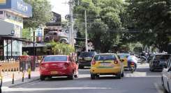 Vecinos manifiestan que vivir en Los Caobos es terrible y que quienes les arriendan a los restaurantes “se lavaron las manos”. Foto: Archivo/La Opinión