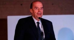 El canciller Álvaro Leyva excusó en razones “estratégicas y humanitarias”