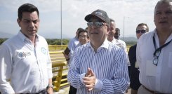 Ministro de Transporte visitó el puente de Tienditas ante posible reapertura de frontera./Foto: Pablo Castillo - La Opinión