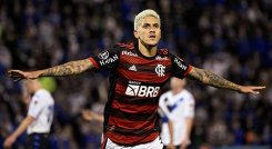Pedro fue la gran figura del Flamengo en la goleada sobre Vélez Sarfield.