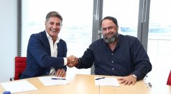 Miguel González 'Míchel' (izquierda) ya firmó con el Olympiacos.