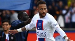 El controvertido futbolista  Neymar Jr estuvo cerca de salir París Saint Germain.  