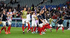 Francia gana 4-1 a Australia en su inicio en Mundial