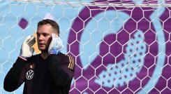 Manuel Neuer, arquero de Alemania, como capitán de selección portará uno de los brazaletes de inclusión de la Fifa.