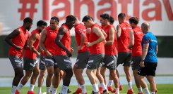 La selección Suiza sin grandes estrellas se estrena en el Mundial frente la aguerrida Camerún.