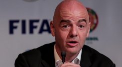 Presidente de la FiFA tacha de "hipócritas" las críticas occidentales a Catar