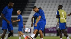 Kilyan Mbappé el arma fuerte de Francia en el ataque para vulnerar la defensa senegelasa.