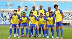 El arquero colombiano David Ospina (arriba, segundo de izquierda a derecha) tendrá como compañero a Cristiano Ronaldo en el Al-Nassr.