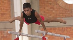 Keynher Camilo Vera, gimnasta cucuteño que se destacó en la temporada 2022.