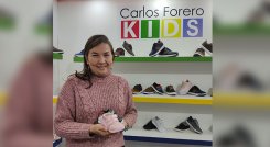 Leida Mantilla, gerente de Carlos Forero Kids, siente orgullo del producto logrado, pues dice que su zapato lleva bienestar./ Foto La Opinión-Cúcuta