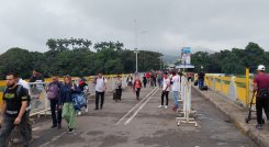 Puentes Simón Bolívar y Francisco de Paula, a la espera de paso vehicular 