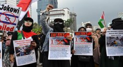 Protestas frente al mundial sub20 en Indonesia 