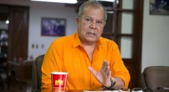 Juan Antonio Nieto está en el sonajero para las elecciones de octubre./Foto Juan Pablo Cohen-La Opinión
