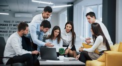 tendencias de la economía global hacia la relocalización de empresas