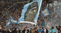 Napoli, Diego Maradona. 