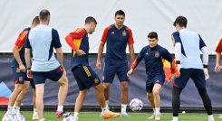 La renovada selección española de fútbol quiere sumar un nuevo título a sus vitrinas. 