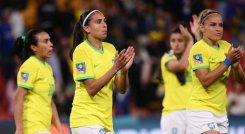 La selección brasileña cayó 2-1 ante su similar de Francia.