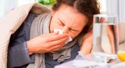 A veces el aumento en la producción de moco se acumula en la vía aérea o inclusive en los pulmones.