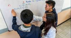 Para que los maestros puedan ver este ajuste en sus sueldos deben mantener su vínculo laboral con la institución educativa./Foto: Archivo / La Opinión