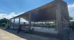 La comunidad está preocupada por el deterioro en su polideportivo