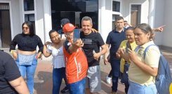 Carlos Julio Socha recobró su libertad, luego de que revocaran la medida de aseguramiento en su contra./foto tomada de video